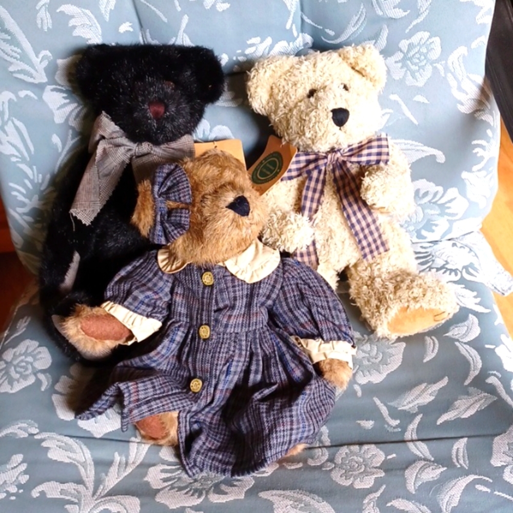 Boyds Bears and Friends 1990's-1996  collector bears